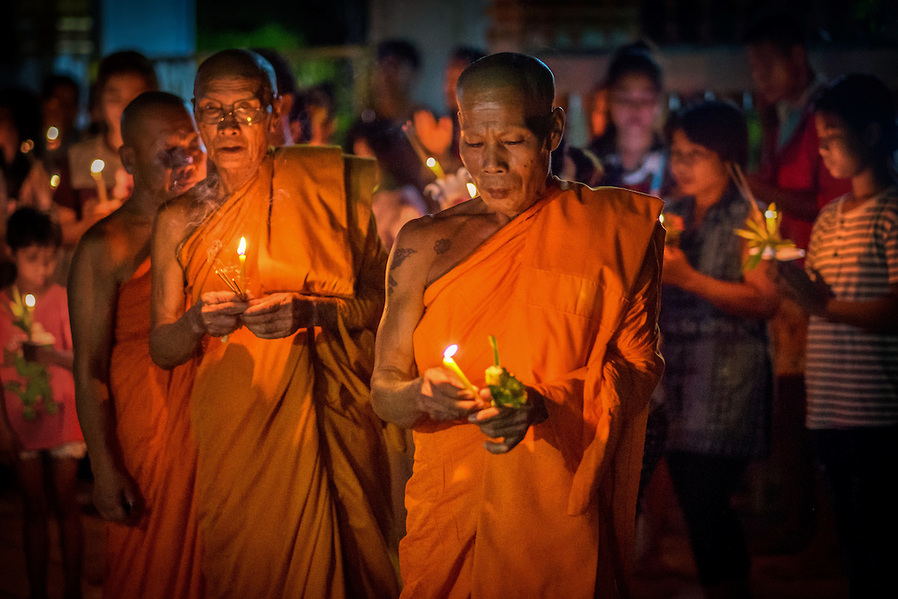 Visakha Bucha Day 00030 Edit