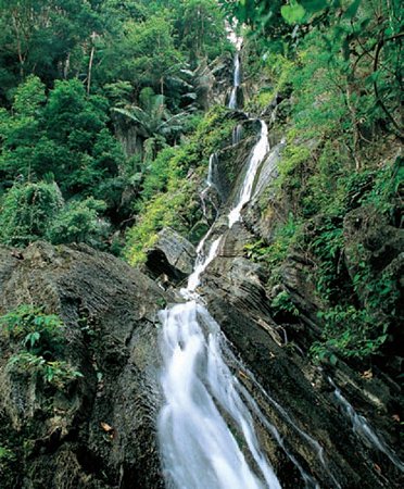 Waterfall Khlong Wang Chao National Park 01