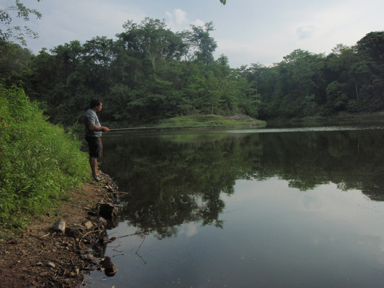 namtok samlan lake