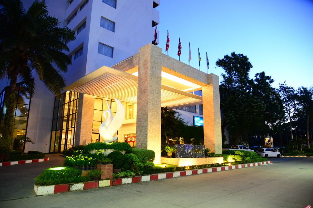Hua Hin Grand Hotel and plaza